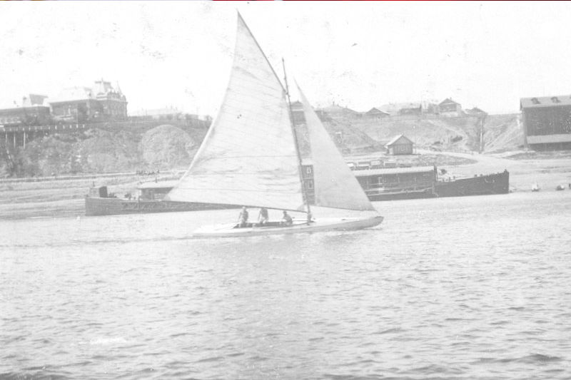 Яхта у Камышина (начало 1950-х годов)