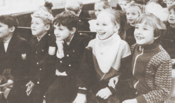 Школа № 18 г. Камышина. Первое школьное видеокафе (1990 год, фото Е.С. Лисянский)