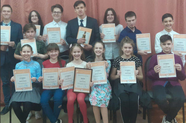 Участники конкурса от театральной студии "Дебют" (Камышин)
