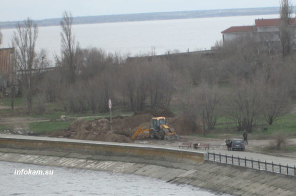 Работы на набережной (начало апреля) и в парке Топольки (21 апреля)