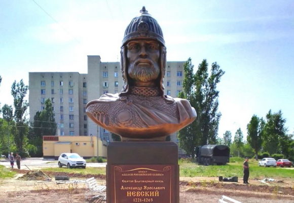 В Камышине установлен бюст Александра Невского